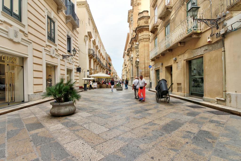 Calvano Apartments Trapani Exterior photo